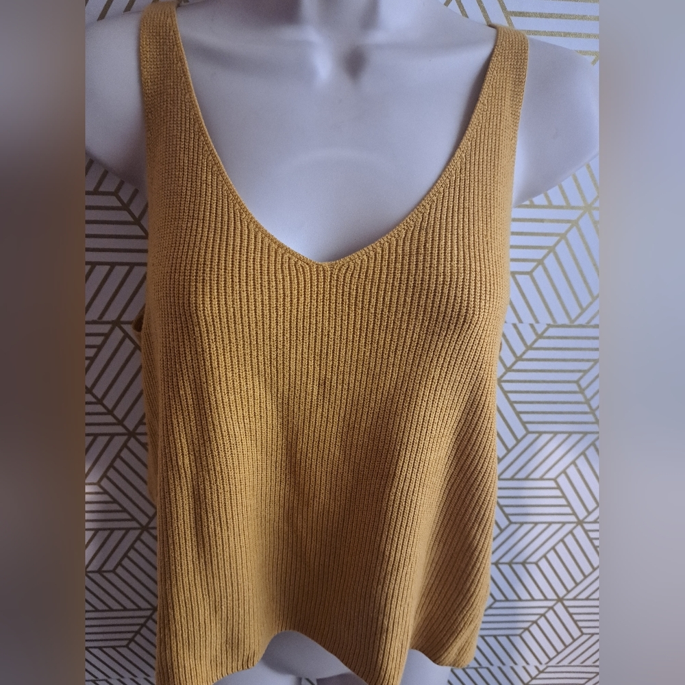 Crochet tank top(gold)